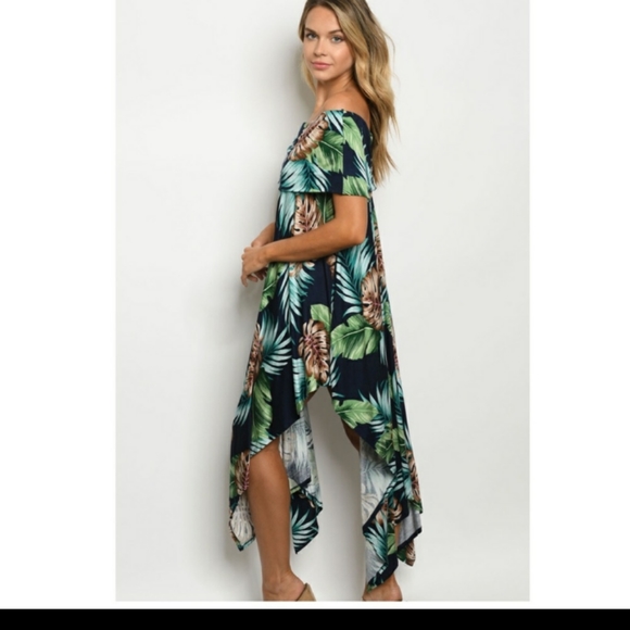Tropical Asymmetrical Dress with Pockets - Picture 4 of 7